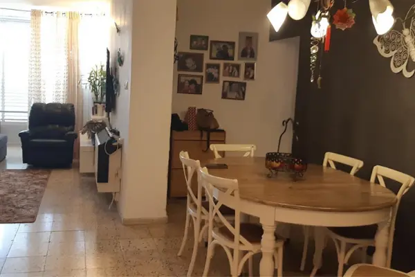 דירה 4 חדרים בהוד השרון – תמונה 3