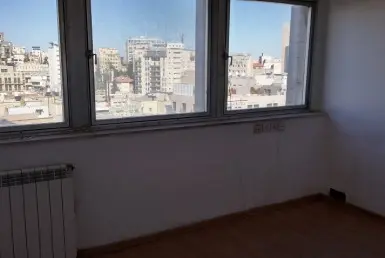 משרד בירושלים